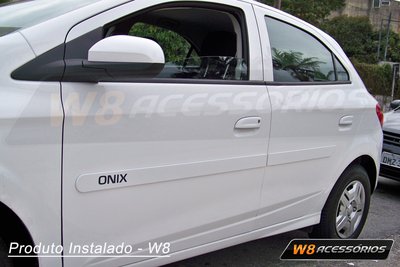 jogo-friso-lateral-chevrolet-onix-na-cor-preto-prata-branco_MLB-F-4503346205_062013.jpg