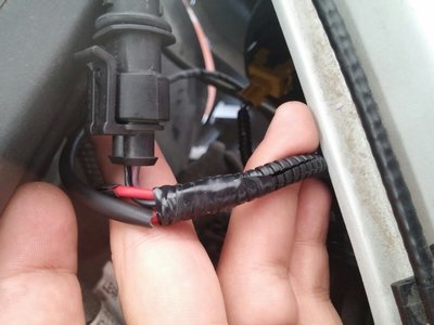 Sólo Pelé el cable.. Y le sume el otro de las luces..