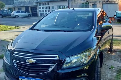 IMG_20161117_223435.jpg (498.49 KiB) Visto 2481 veces cachas cromadas recien instaladas...