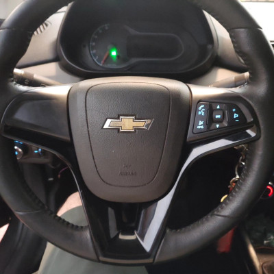 volante3.jpg (288.18 KiB) Visto 16847 veces Volante nuevo con iluminación