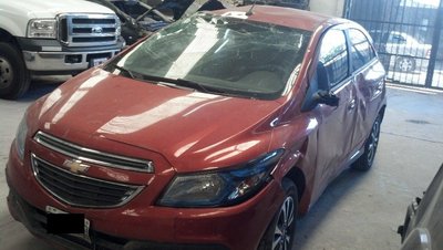 chevrolet-onix-ltz-14-2013-volcado-poco-funcionando-14247-MLA20084907920_042014-F.jpg