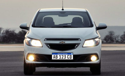 Chevrolet-Onix-frente-2.jpg